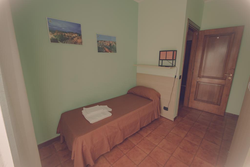 Cassiodoro Rooms Affittacamere Καταντζάρο Εξωτερικό φωτογραφία