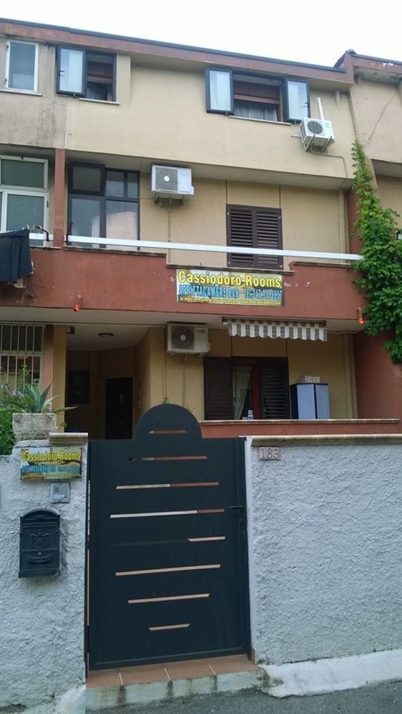 Cassiodoro Rooms Affittacamere Καταντζάρο Εξωτερικό φωτογραφία