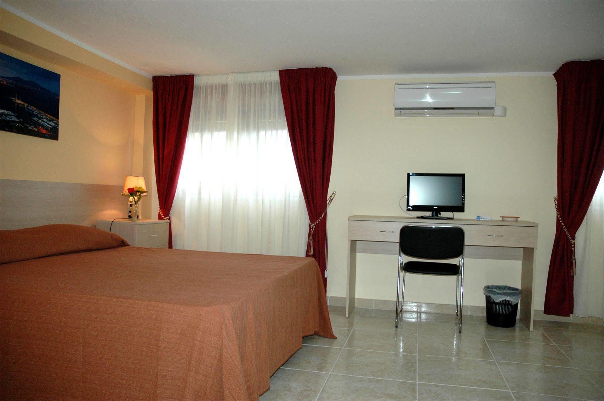Cassiodoro Rooms Affittacamere Καταντζάρο Εξωτερικό φωτογραφία