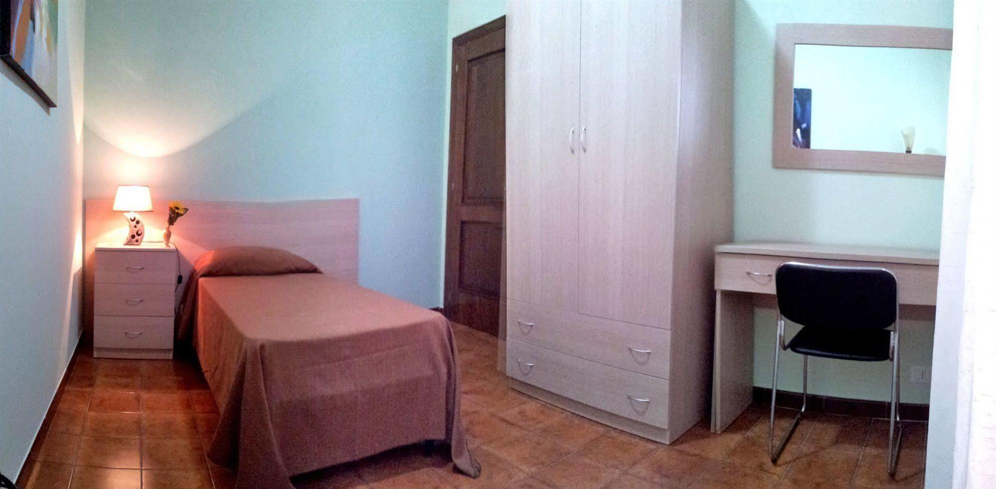 Cassiodoro Rooms Affittacamere Καταντζάρο Εξωτερικό φωτογραφία